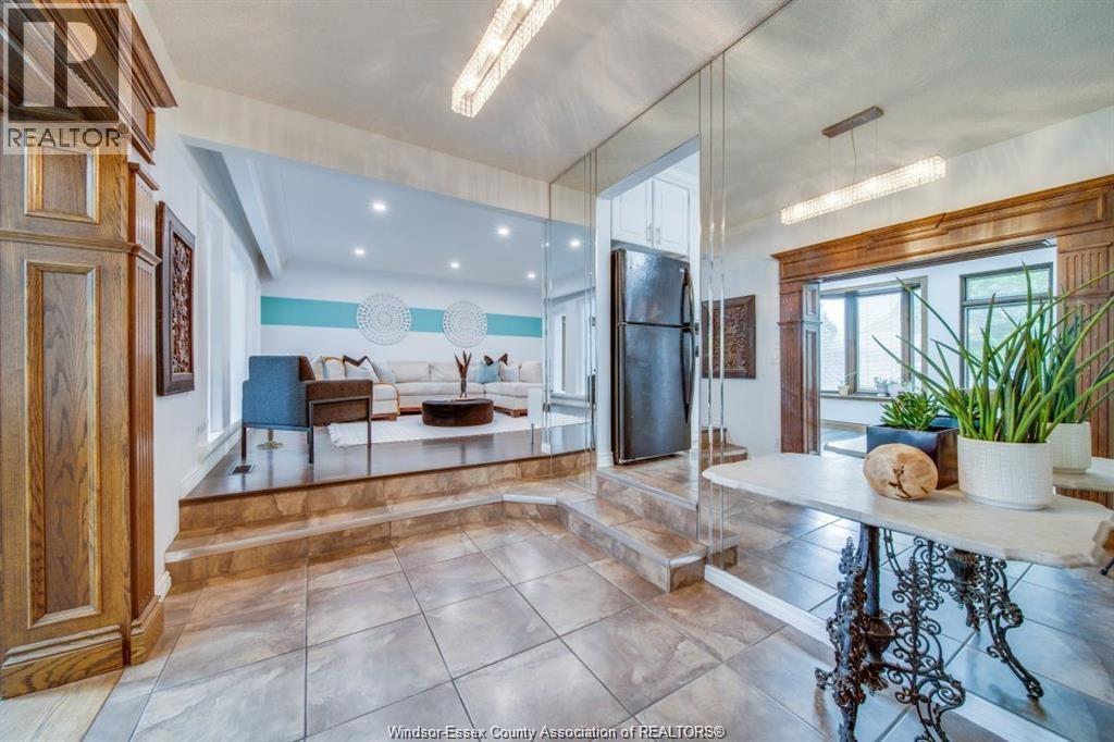 145 Centennial Drive, Tecumseh, ON - Indoor Photo Showing Other Room