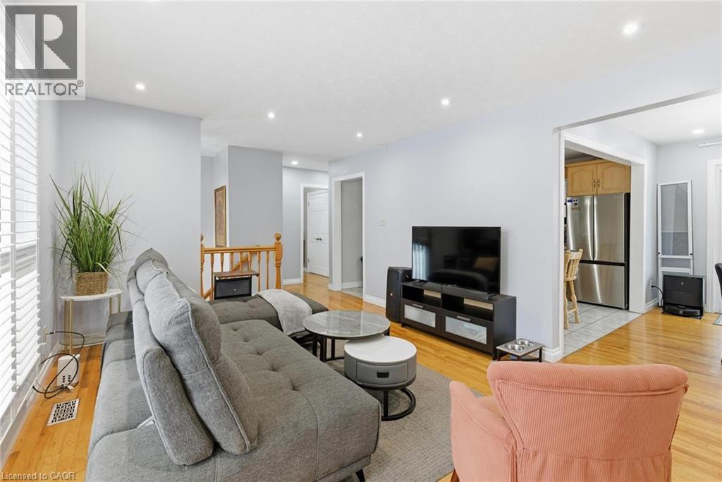 Living area featuring light wood-style flooring and recessed lighting - 364 Roselawn Place, Waterloo, ON - Indoor Photo Showing Living Room