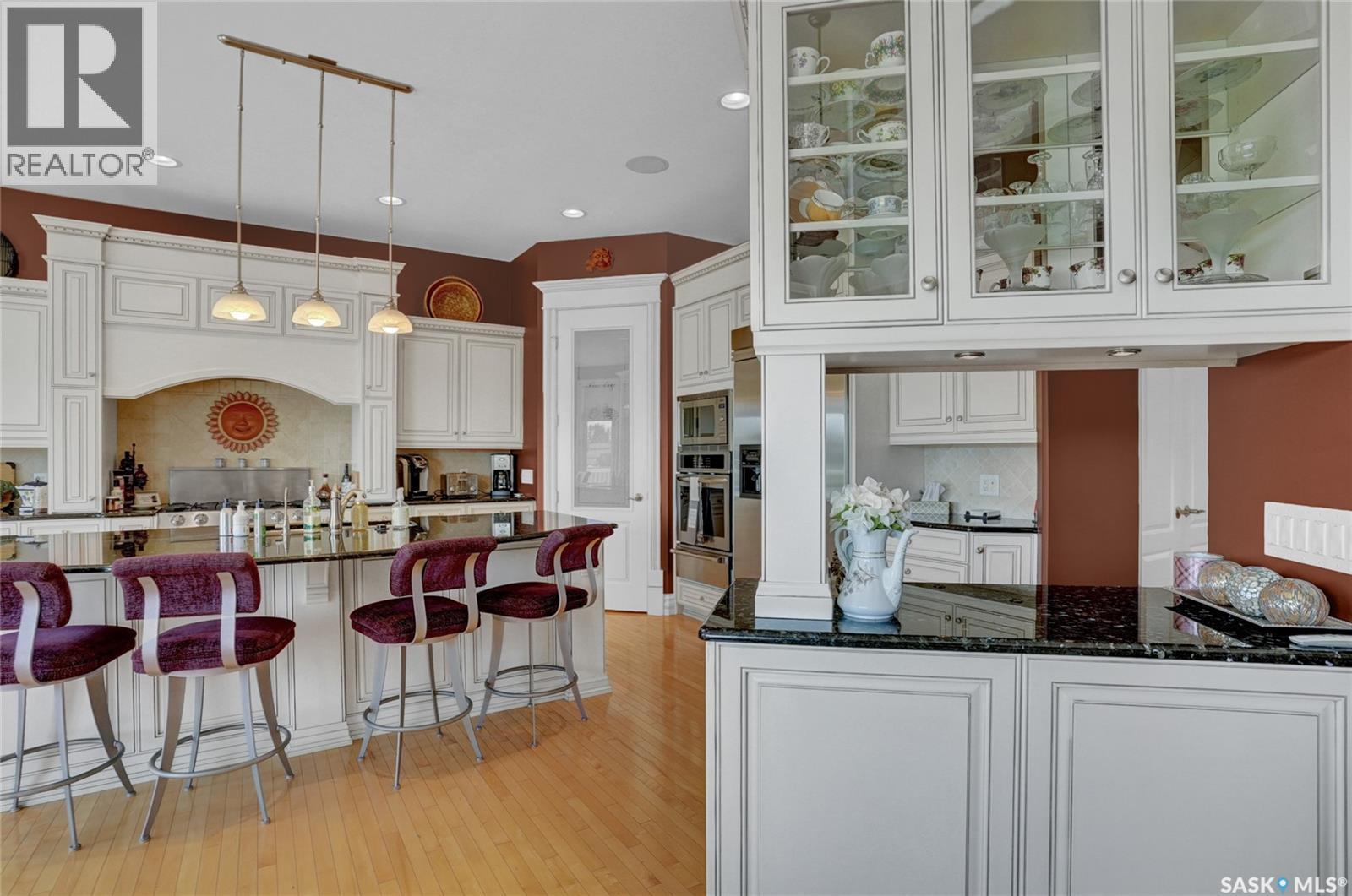 1453 Normandy Drive, Moose Jaw, SK - Indoor Photo Showing Kitchen With Upgraded Kitchen