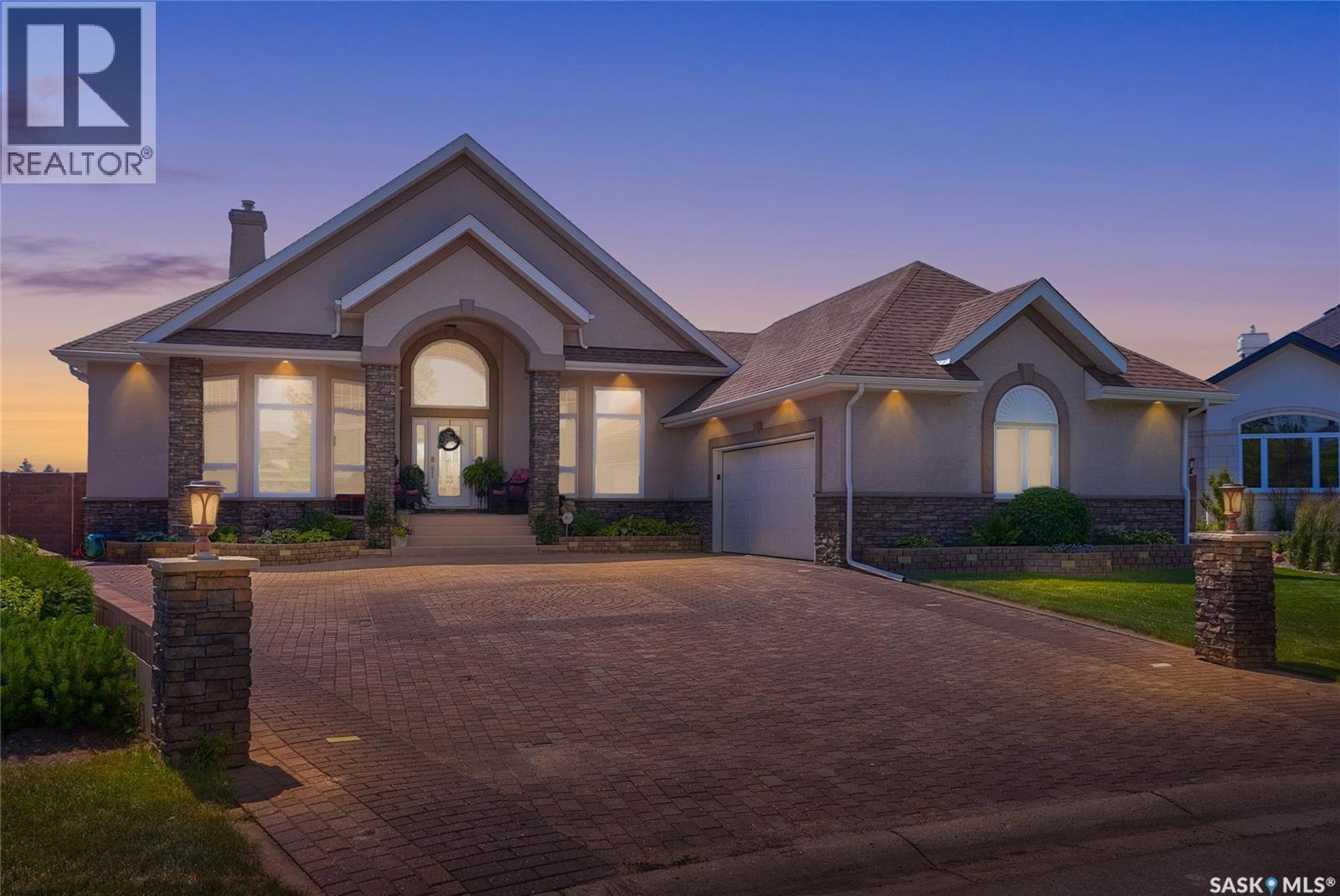 1453 Normandy Drive, Moose Jaw, SK - Outdoor With Facade