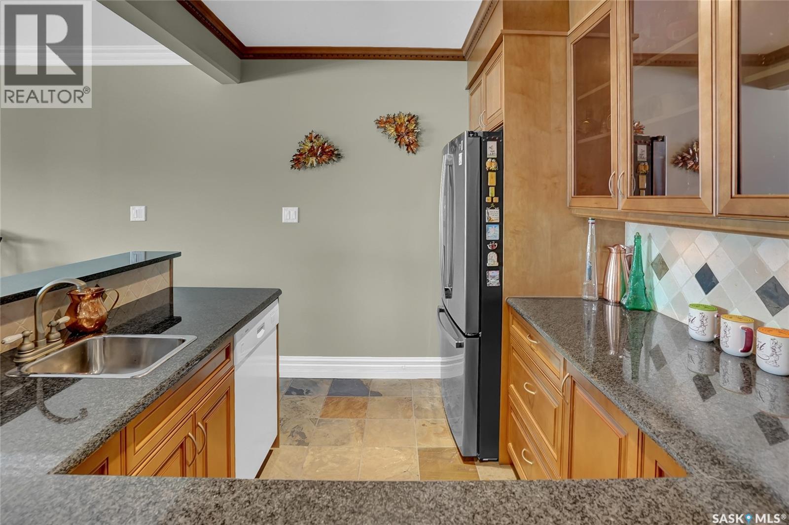 1453 Normandy Drive, Moose Jaw, SK - Indoor Photo Showing Kitchen