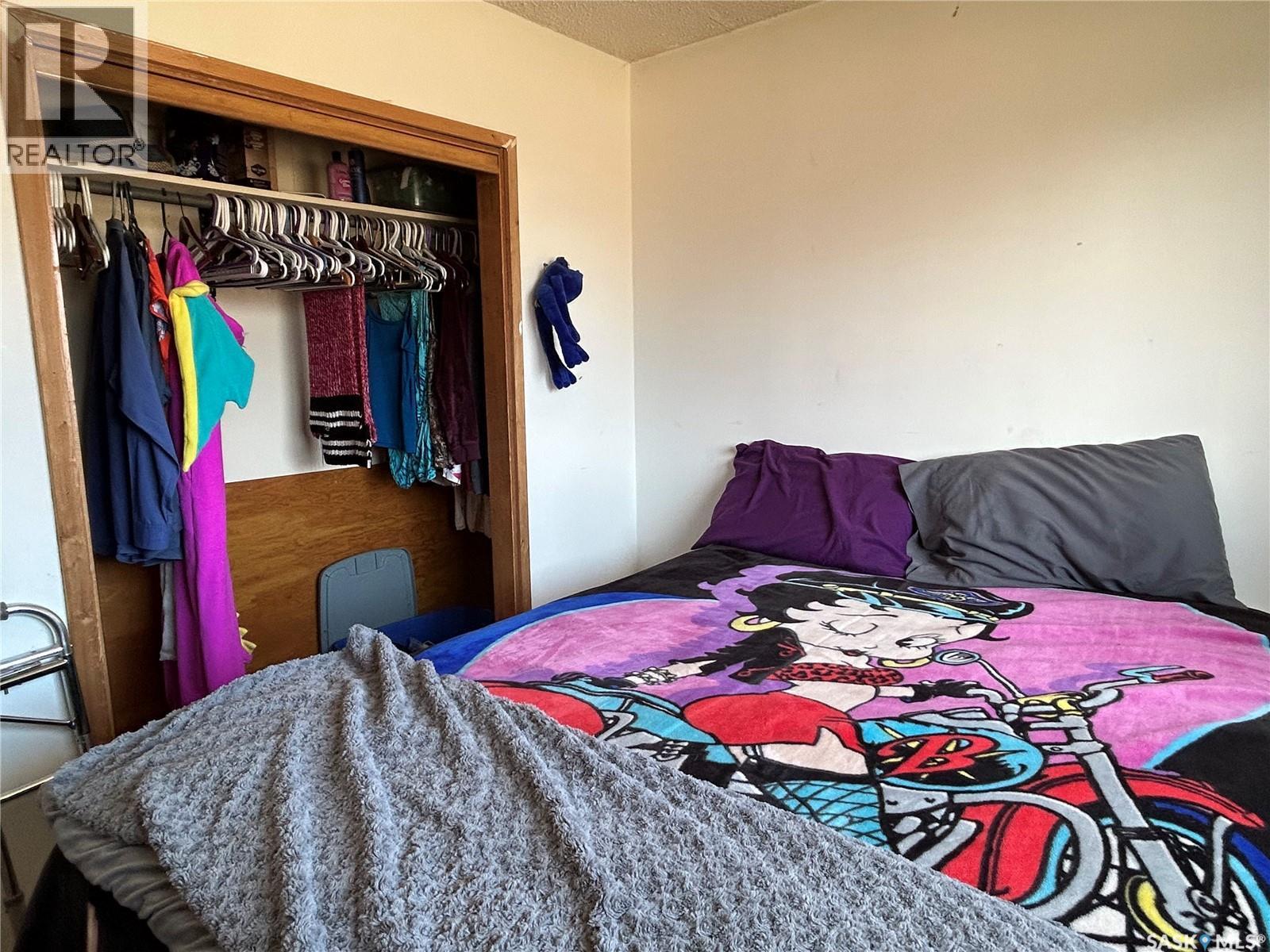 321 3Rd Street, Frobisher, SK - Indoor Photo Showing Bedroom