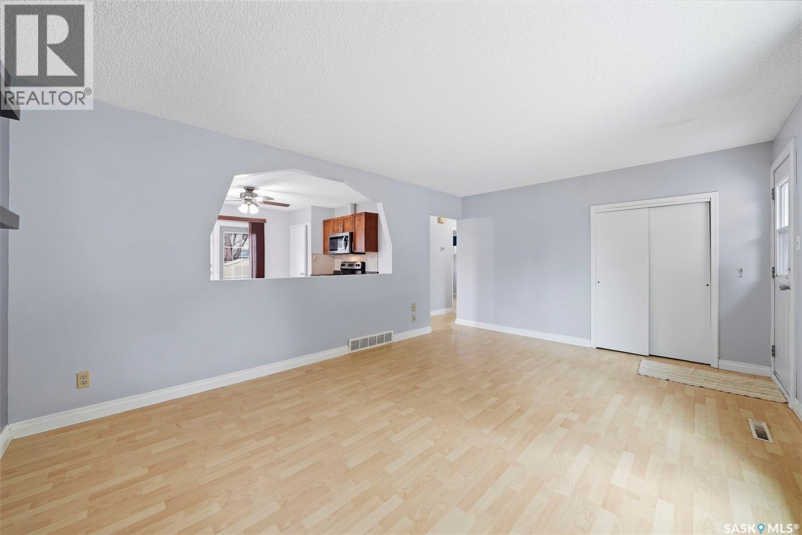 107 Evans Street, Saskatoon, SK - Indoor Photo Showing Other Room