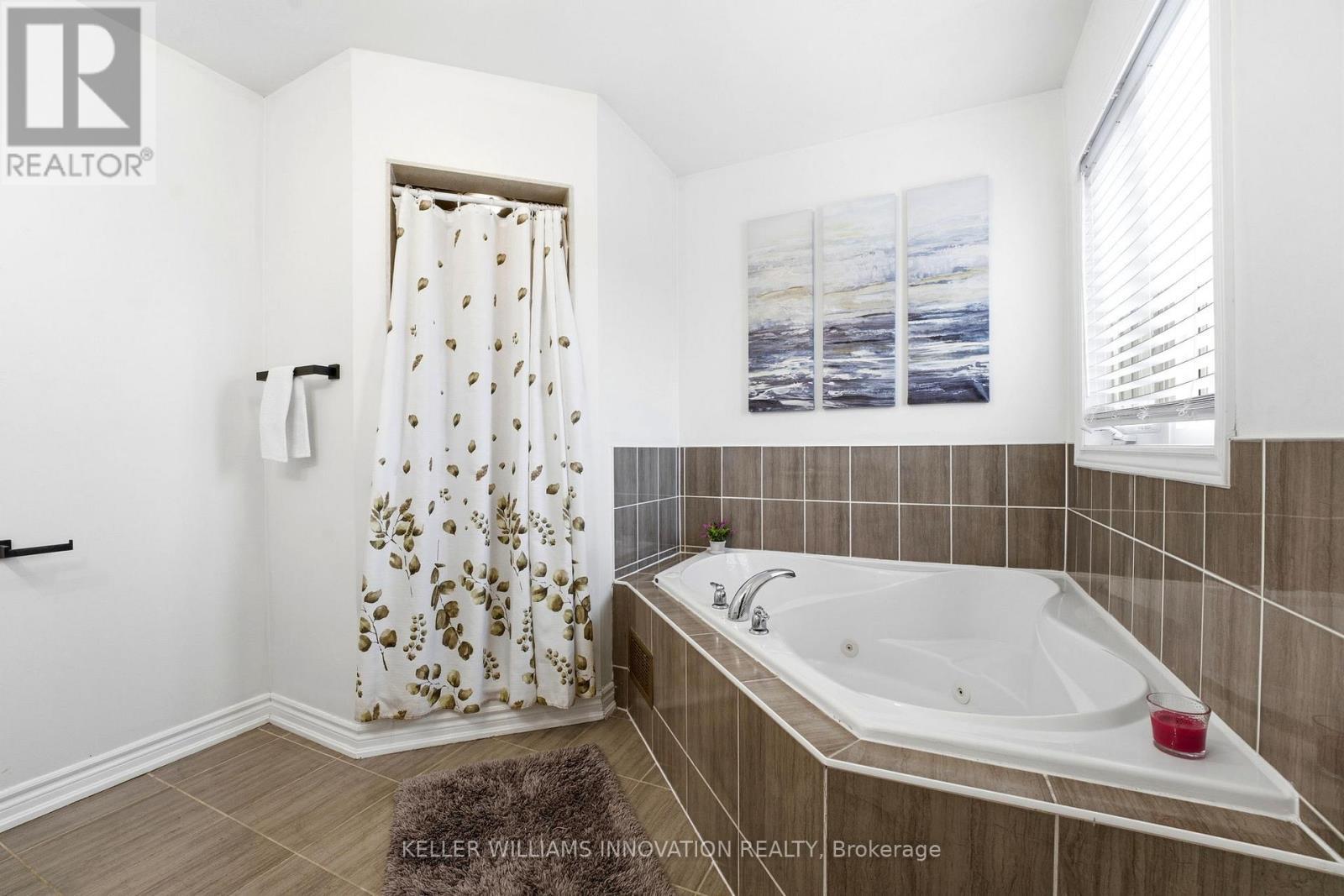 420 Armstrong Street W, North Perth, ON - Indoor Photo Showing Bathroom