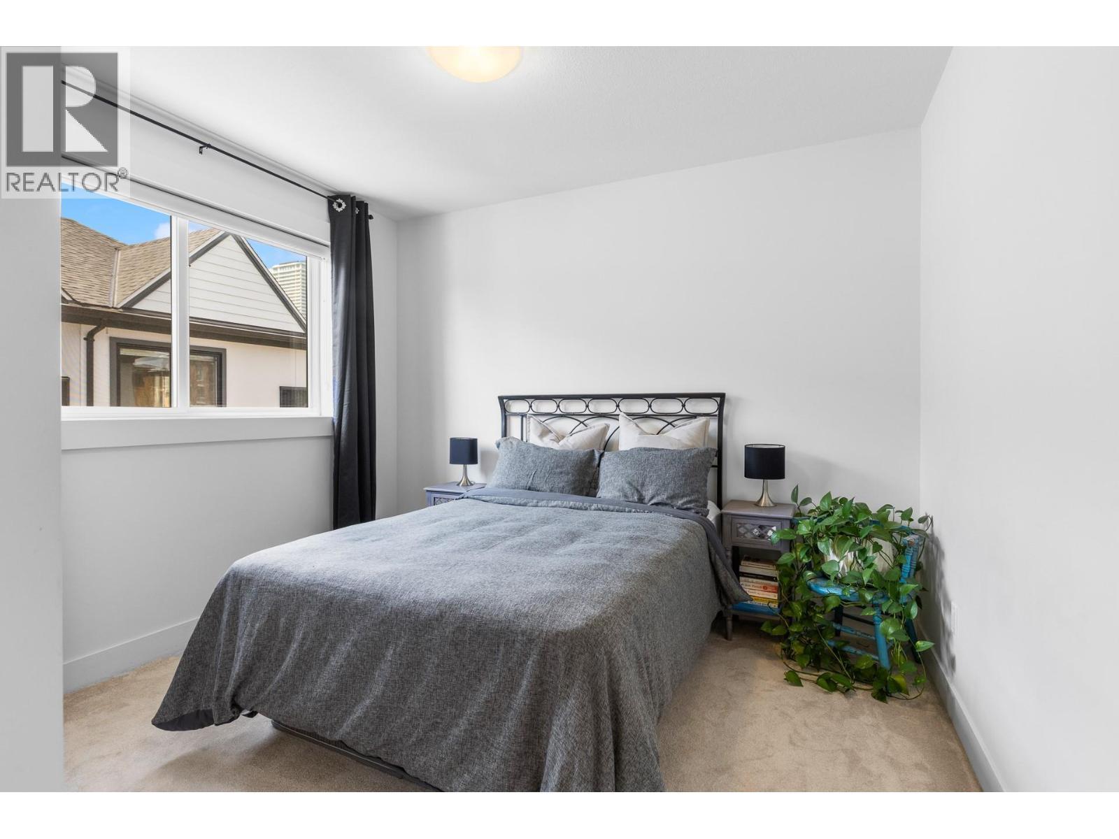 555 Buckland Avenue Unit# 106, Kelowna, BC - Indoor Photo Showing Bedroom