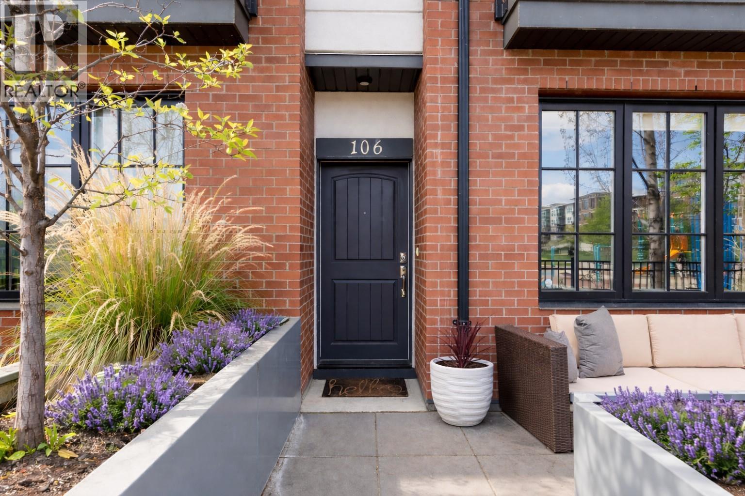 555 Buckland Avenue Unit# 106, Kelowna, BC - Outdoor
