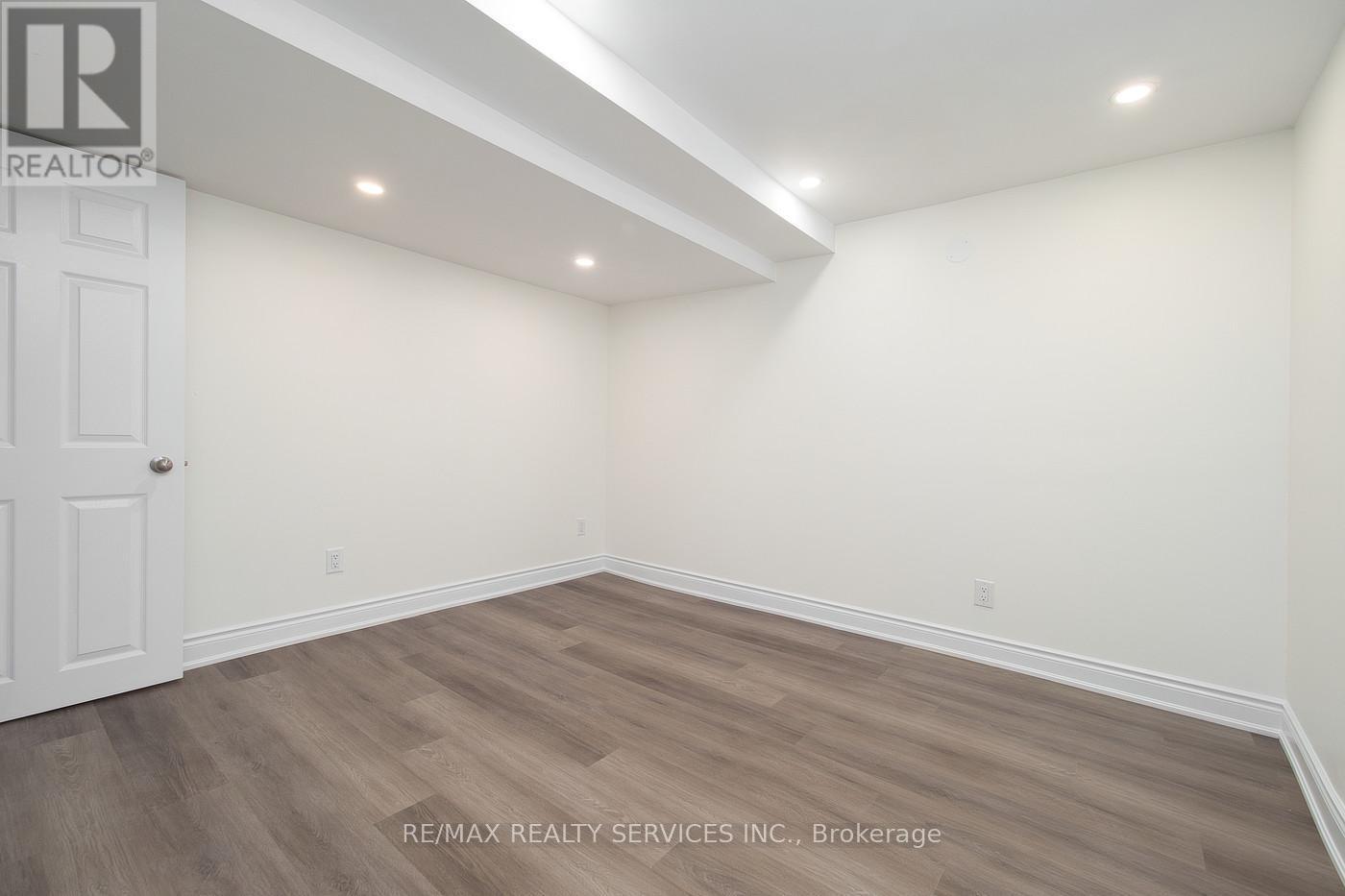 115 Uplands Drive, Kitchener, ON - Indoor Photo Showing Other Room