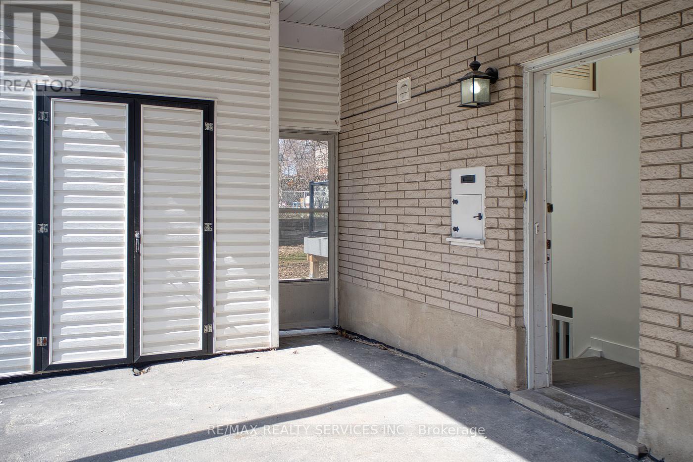 115 Uplands Drive, Kitchener, ON - Outdoor With Exterior