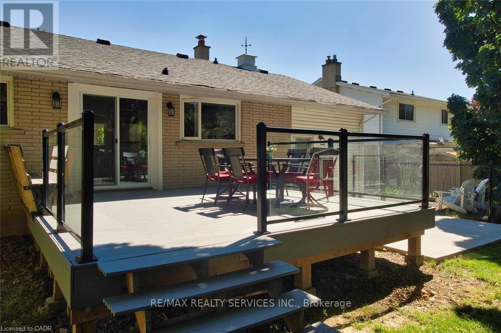 115 Uplands Drive, Kitchener, ON - Outdoor With Deck Patio Veranda