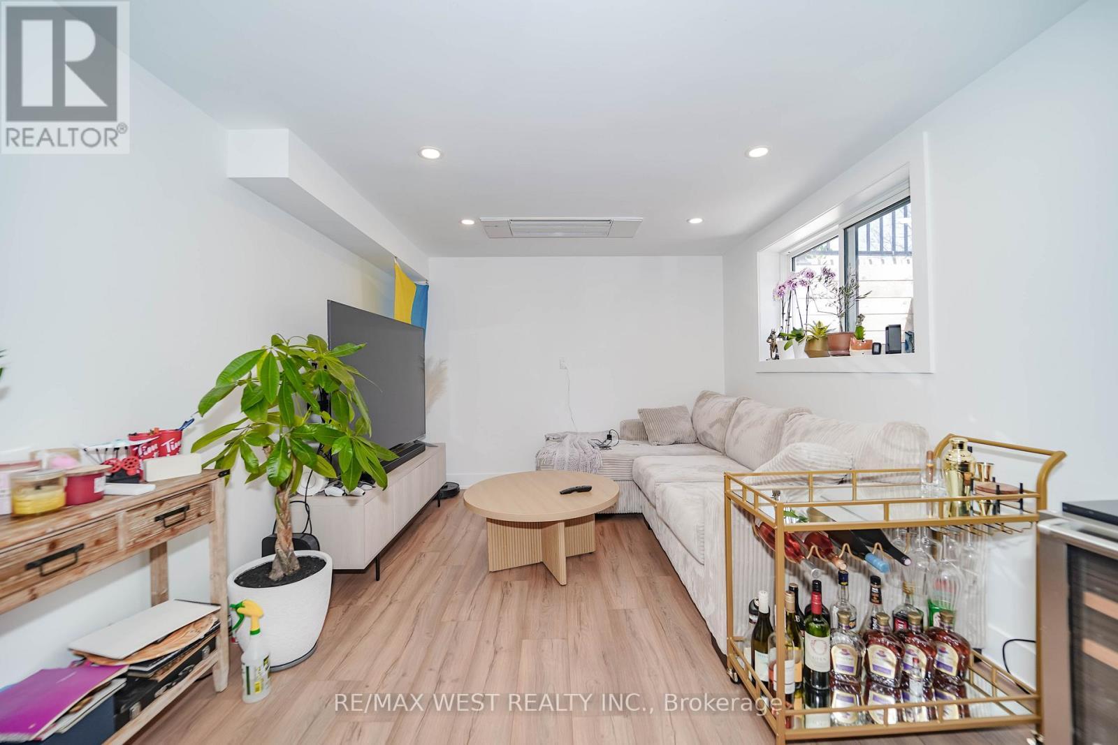 4296 Claypine Rise, Mississauga, ON - Indoor