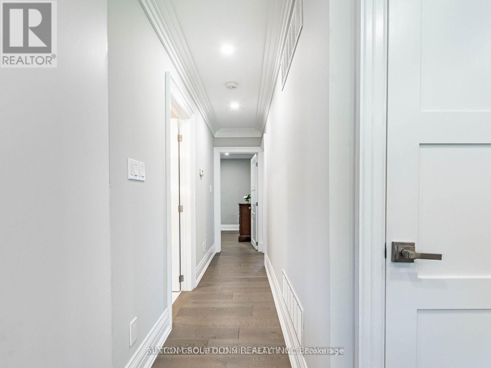 37 Suburban Drive, Mississauga, ON - Indoor Photo Showing Other Room