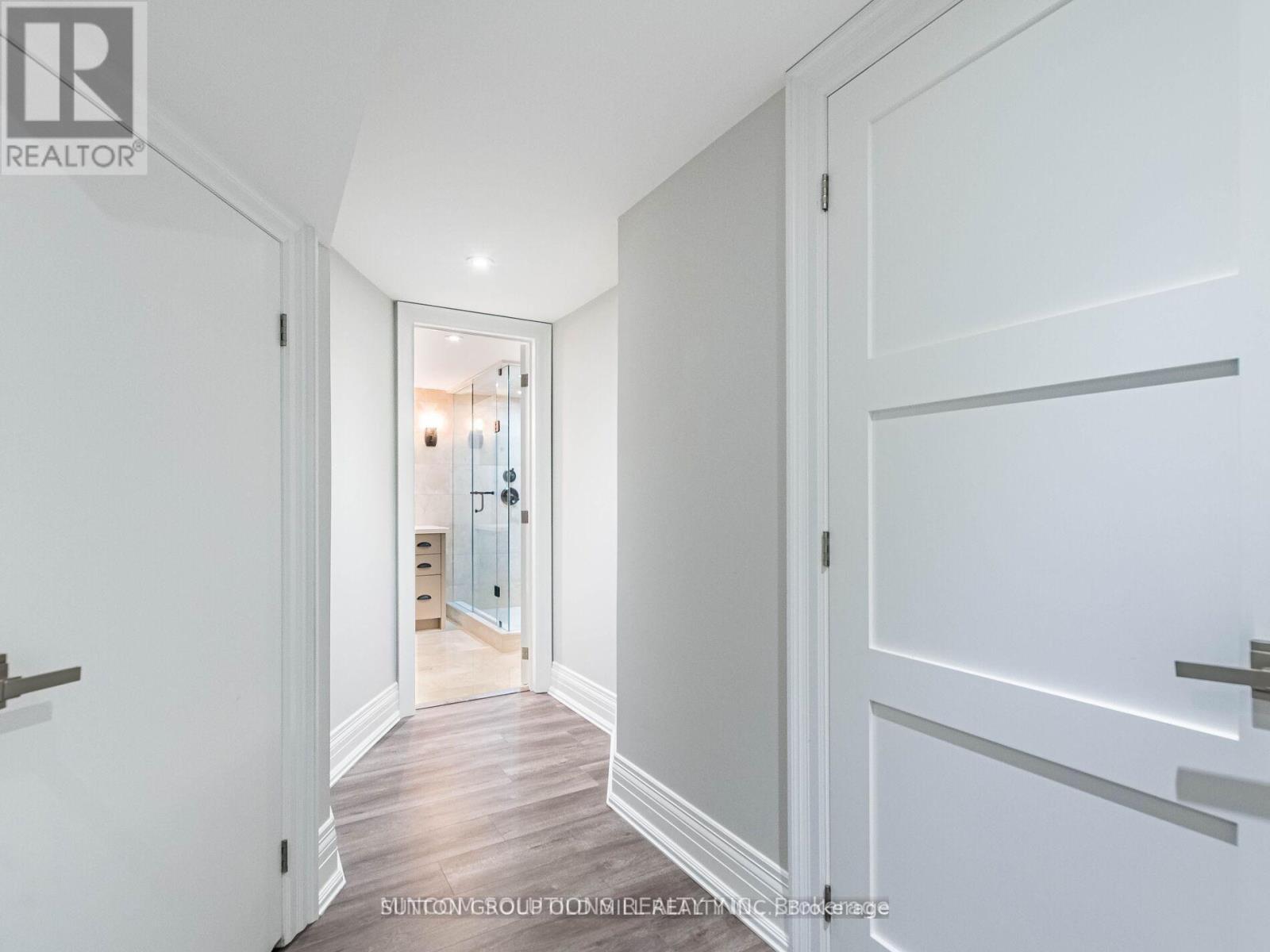 37 Suburban Drive, Mississauga, ON - Indoor Photo Showing Other Room