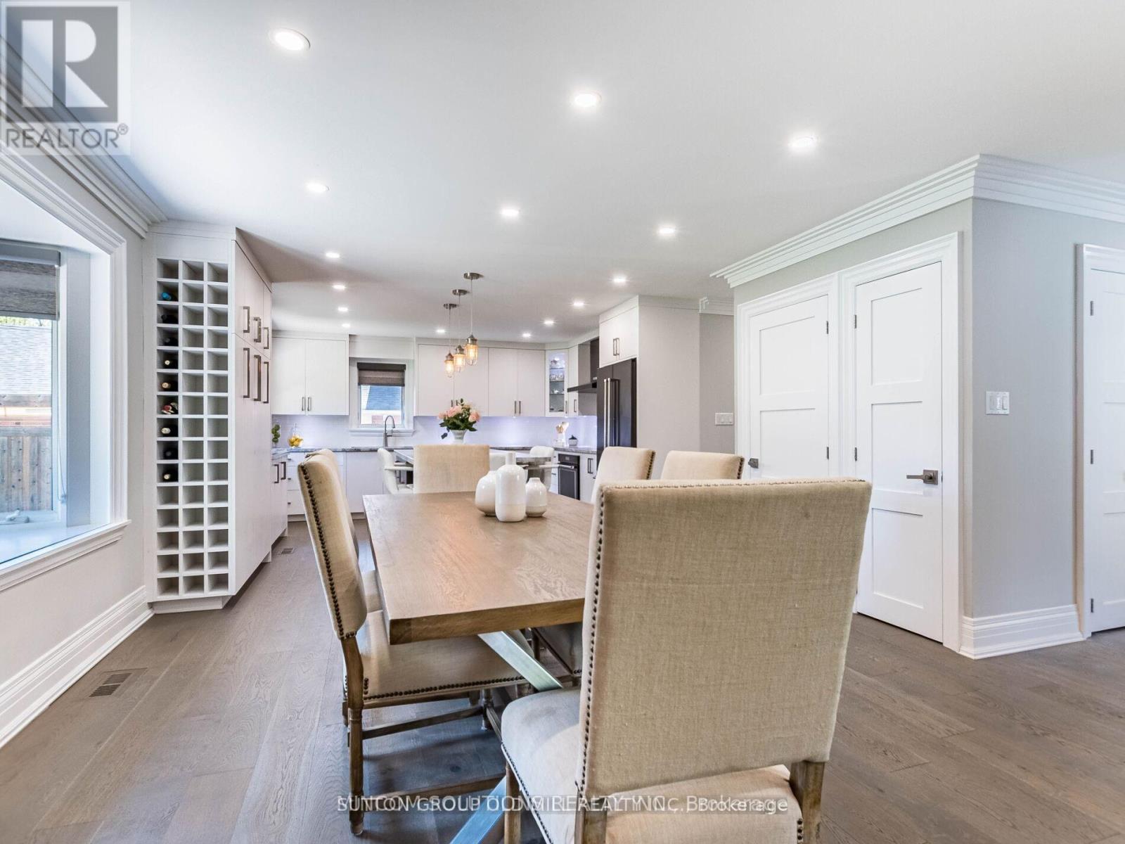 37 Suburban Drive, Mississauga, ON - Indoor Photo Showing Dining Room