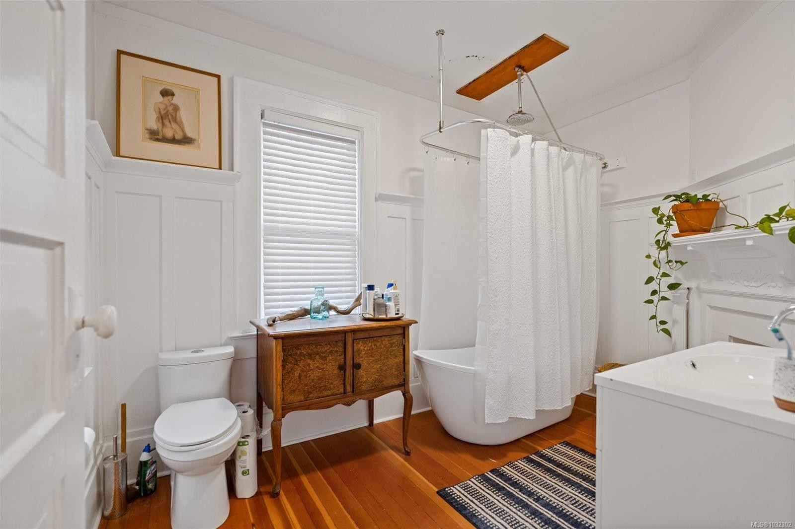 320 Moss St, Victoria, BC