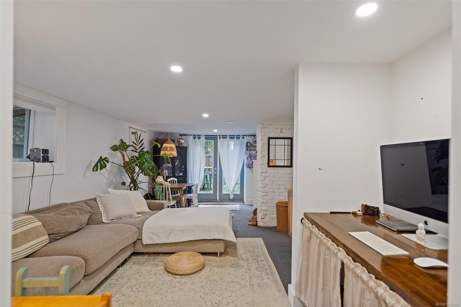 320 Moss St, Victoria, BC