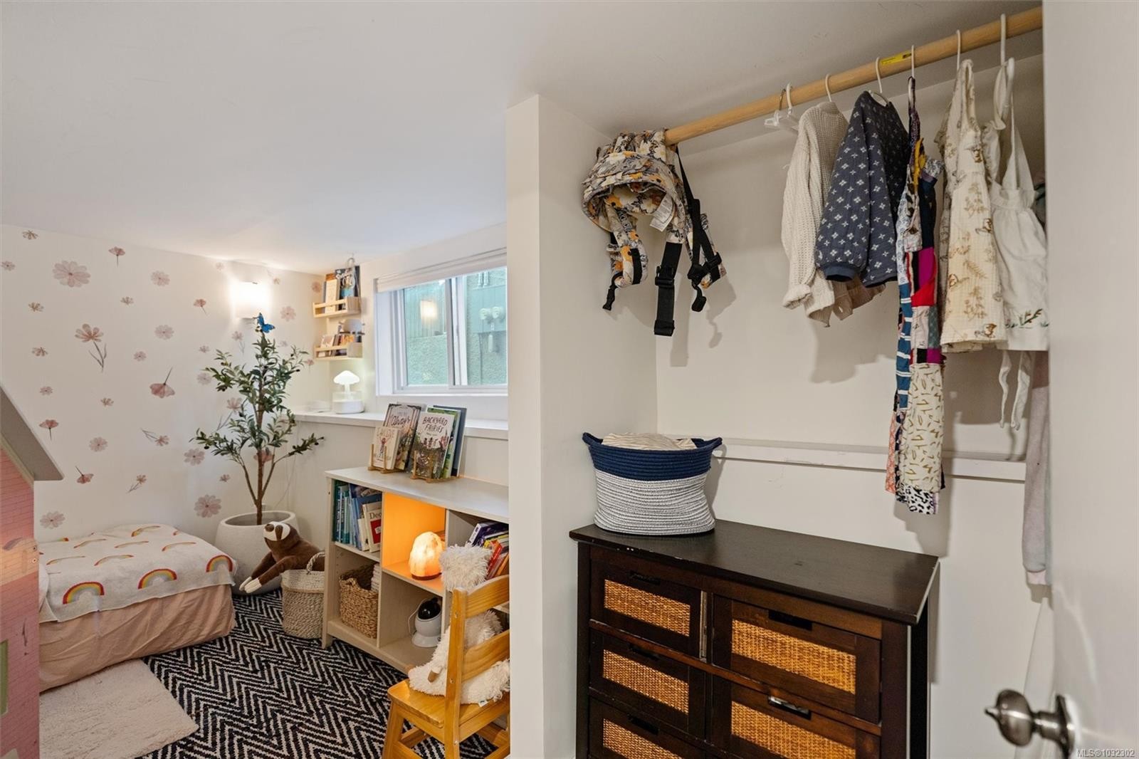 320 Moss St, Victoria, BC