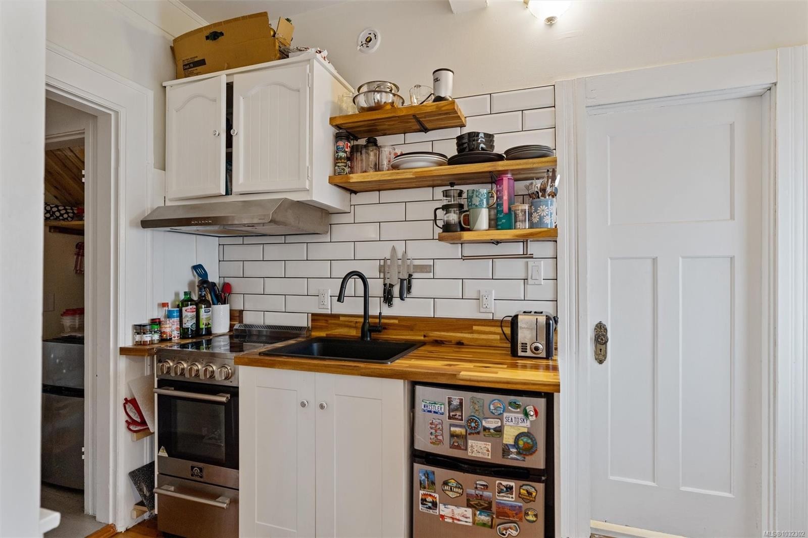 320 Moss St, Victoria, BC