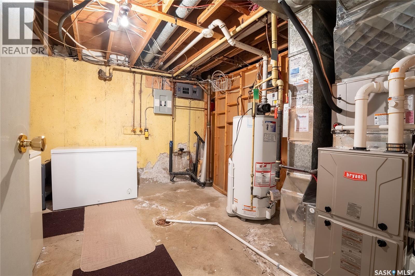 104 2Nd Avenue, Rosthern, SK - Indoor Photo Showing Basement