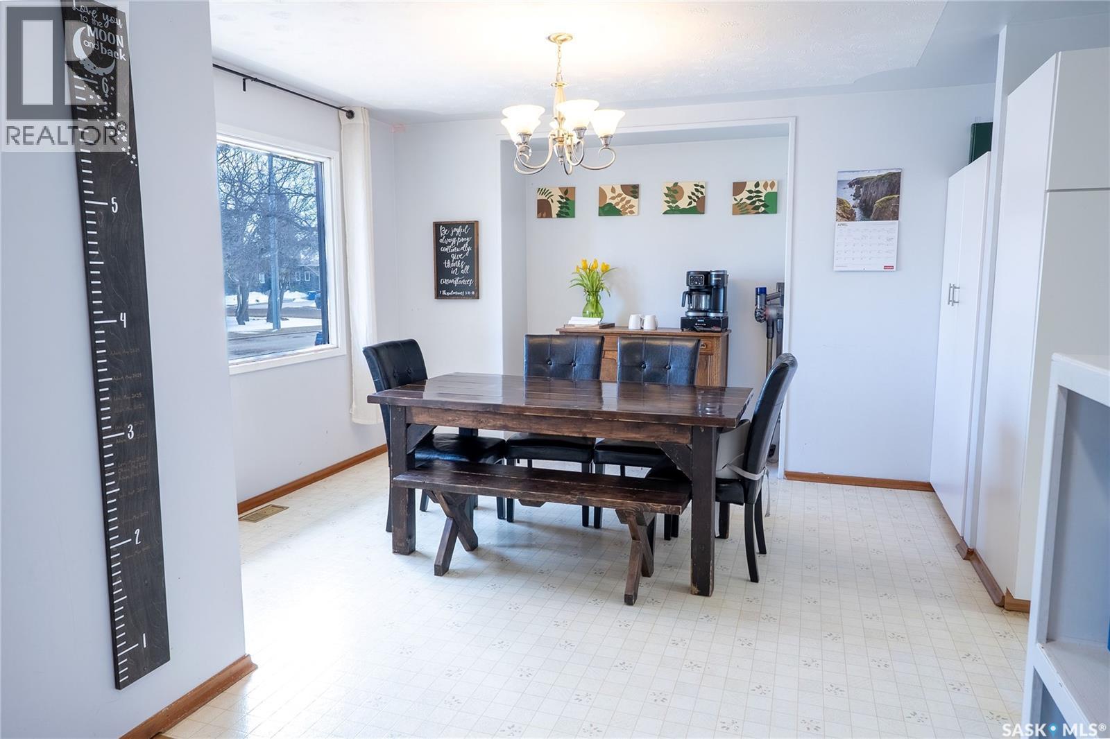 104 2Nd Avenue, Rosthern, SK - Indoor Photo Showing Dining Room