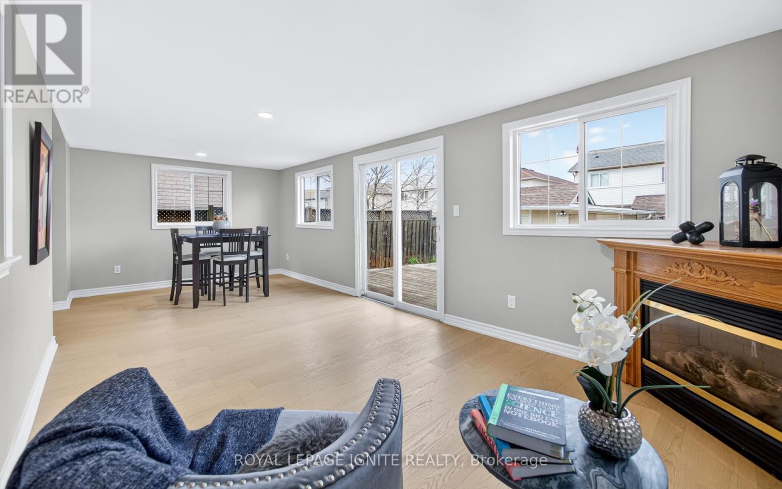 30 Bridlewreath Street, Kitchener, ON - Indoor Photo Showing Living Room With Fireplace