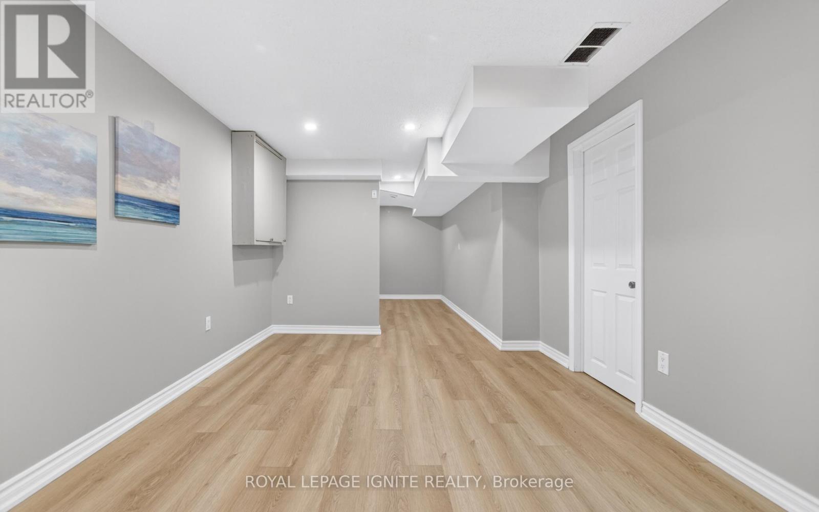 30 Bridlewreath Street, Kitchener, ON - Indoor