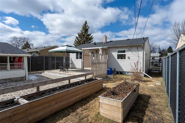 8 Agate Bay, Winnipeg, MB