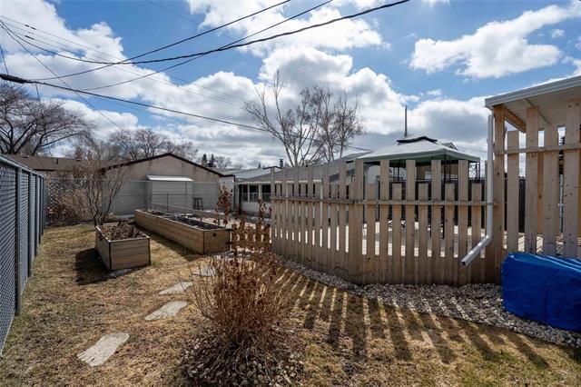 8 Agate Bay, Winnipeg, MB