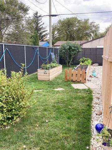 8 Agate Bay, Winnipeg, MB