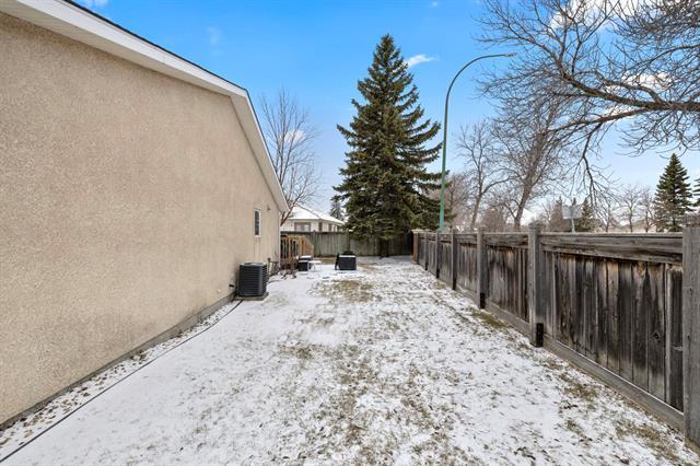 1-30 Victor Lewis Dr, Winnipeg, MB