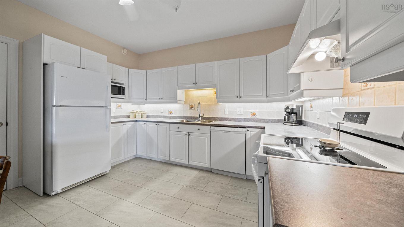 209 201 Walter Havill Drive, Halifax, NS - Indoor Photo Showing Kitchen