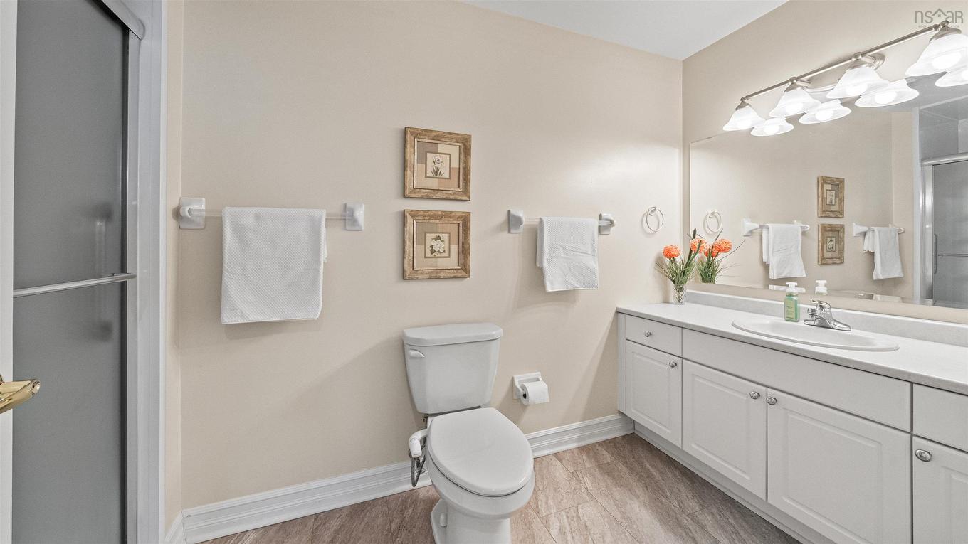 209 201 Walter Havill Drive, Halifax, NS - Indoor Photo Showing Bathroom
