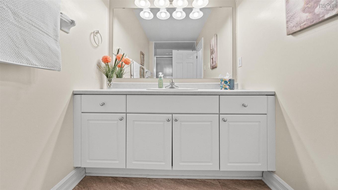 209 201 Walter Havill Drive, Halifax, NS - Indoor Photo Showing Bathroom