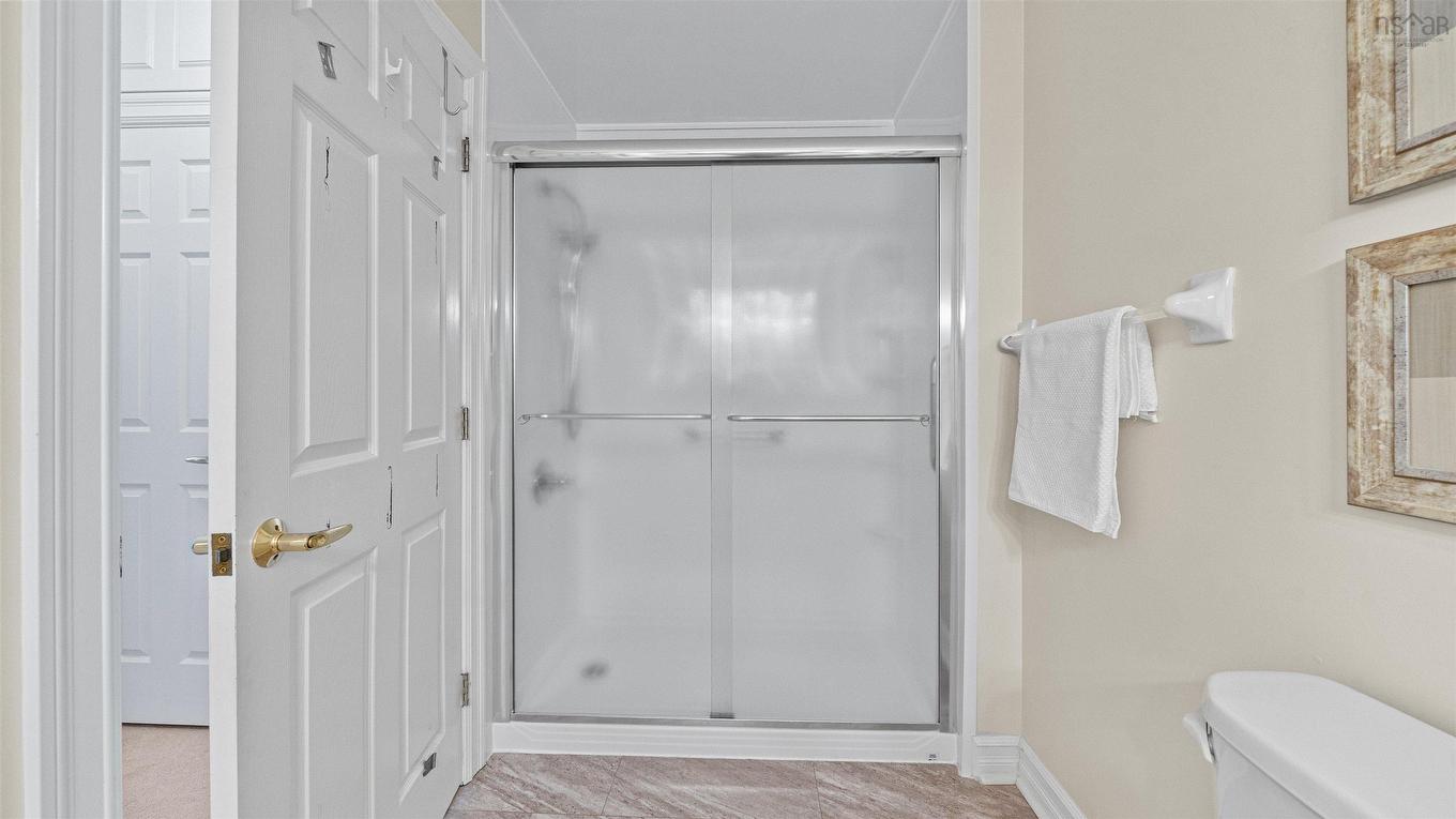 209 201 Walter Havill Drive, Halifax, NS - Indoor Photo Showing Bathroom
