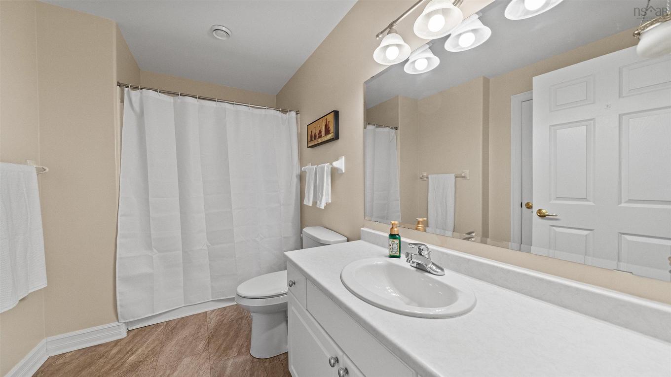209 201 Walter Havill Drive, Halifax, NS - Indoor Photo Showing Bathroom