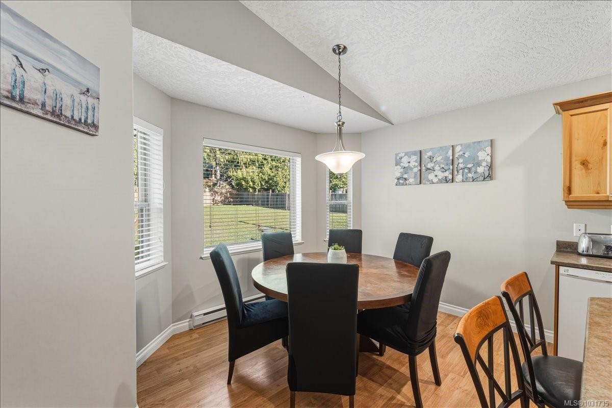 1765 Cameron Cres, Qualicum Beach, BC