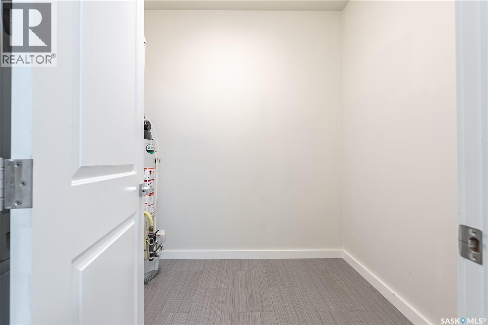 304 2315 Mcclocklin Road, Saskatoon, SK - Indoor Photo Showing Other Room