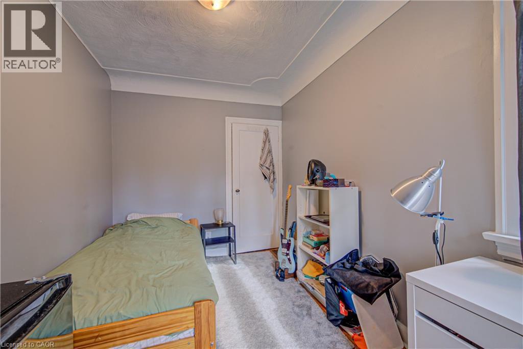 18 Norfolk Street N, Hamilton, ON - Indoor