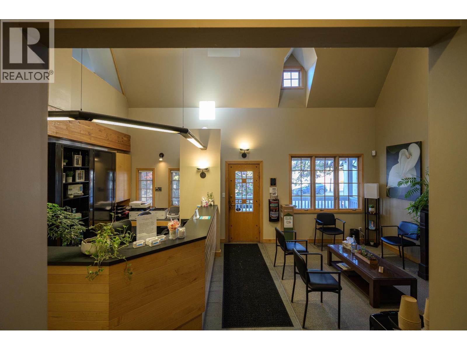 3335 Dunbar Street, Vancouver, BC