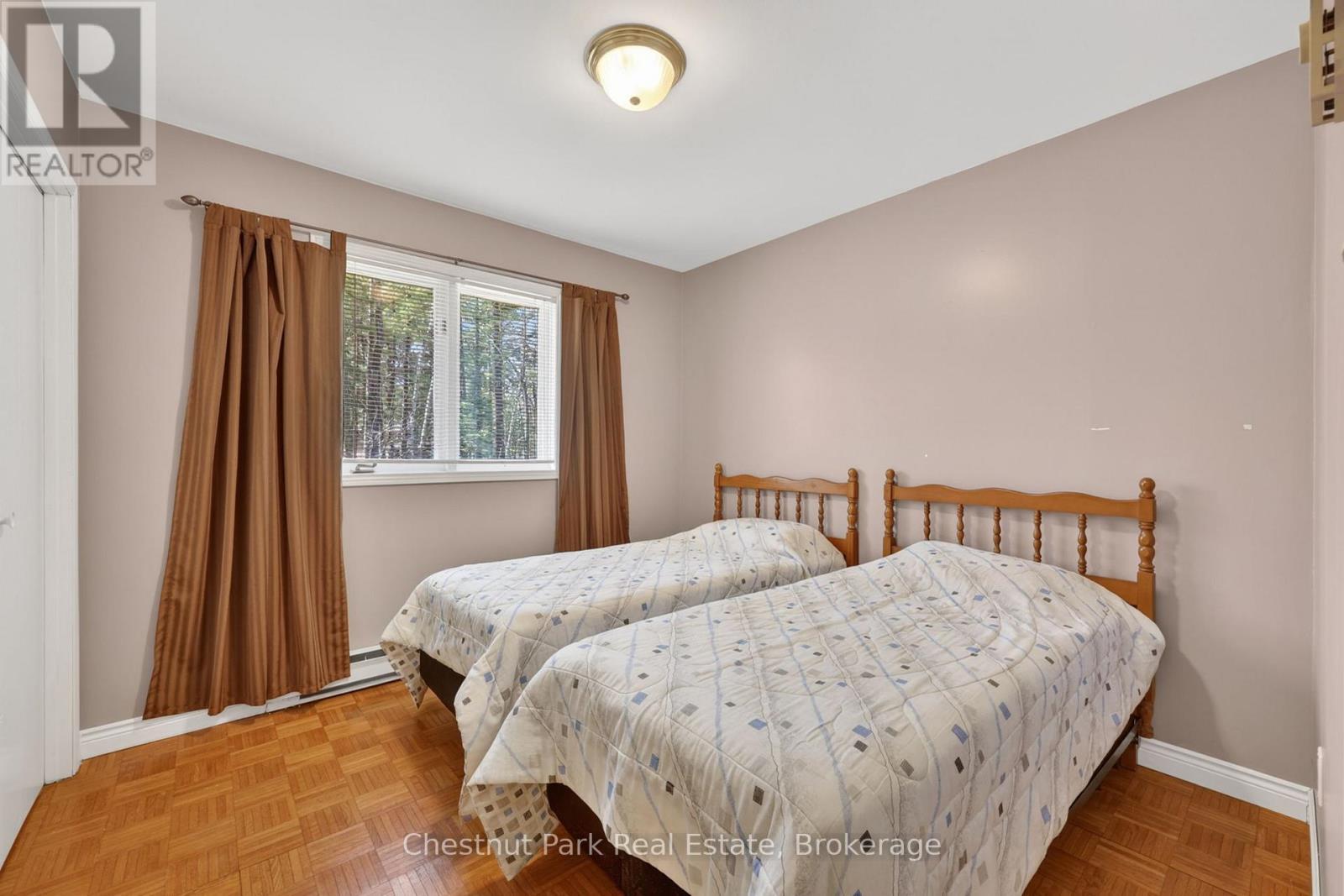 50 Vincent Circle, Tiny (Wyevale), ON - Indoor Photo Showing Bedroom