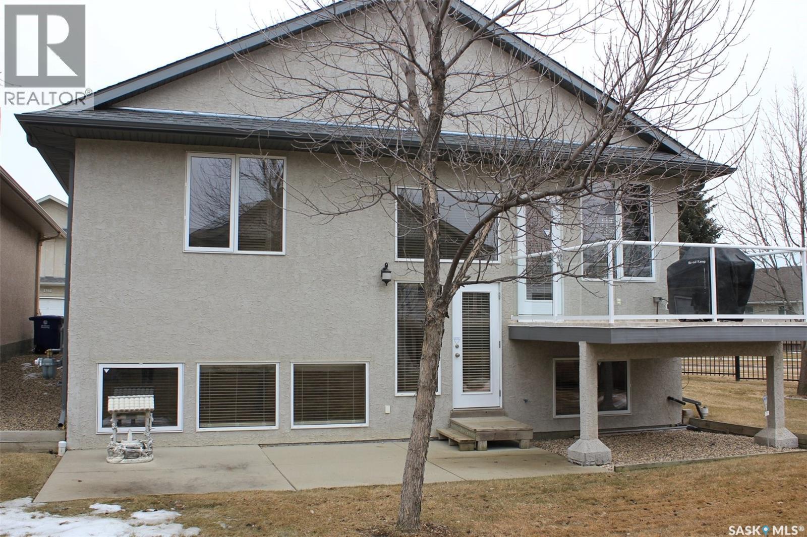 218 802 Heritage Crescent, Saskatoon, SK - Outdoor