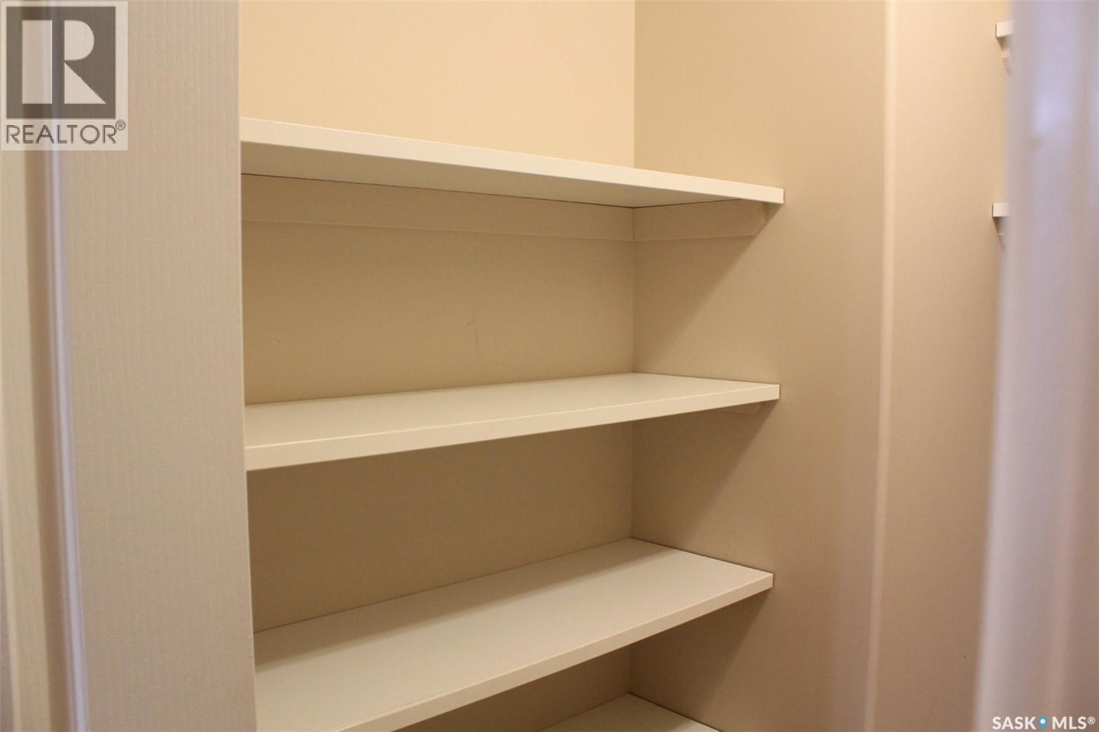 218 802 Heritage Crescent, Saskatoon, SK - Indoor With Storage