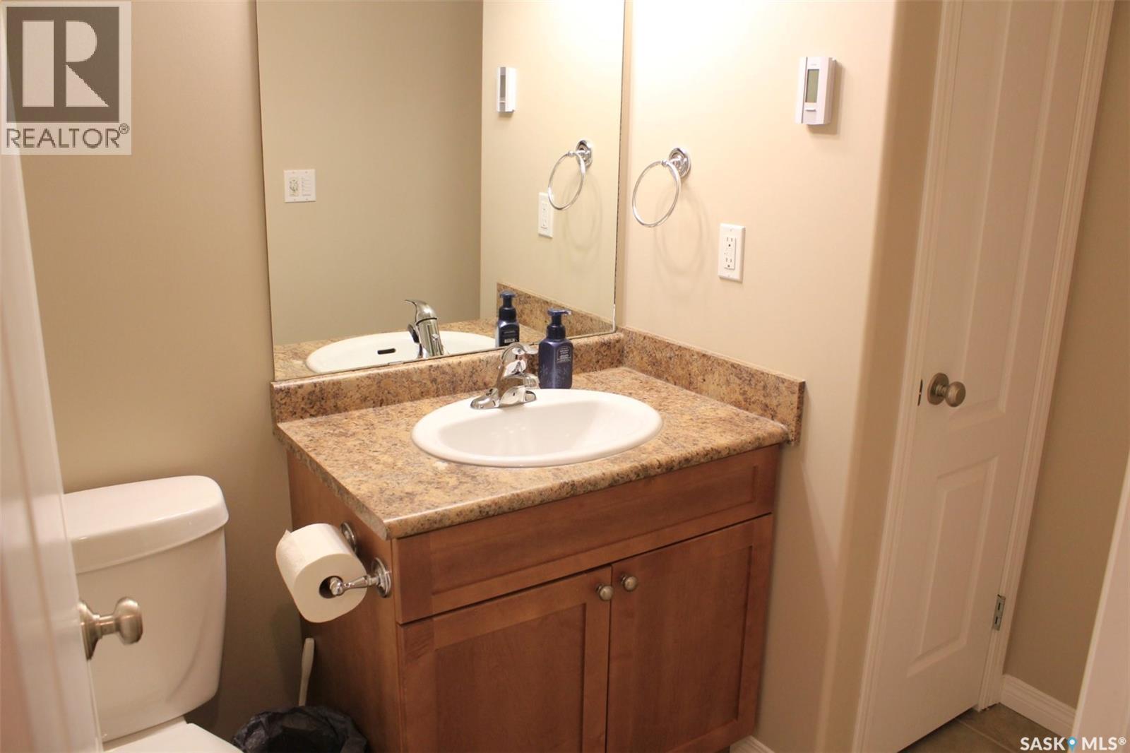 218 802 Heritage Crescent, Saskatoon, SK - Indoor Photo Showing Bathroom