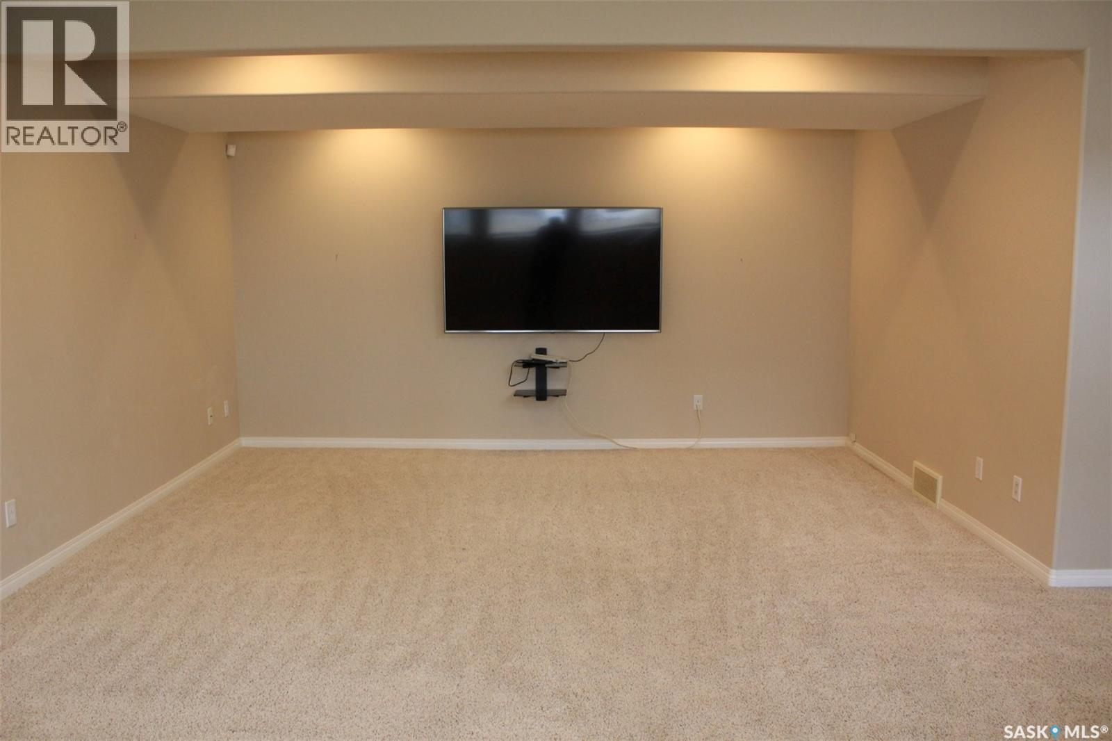 218 802 Heritage Crescent, Saskatoon, SK - Indoor Photo Showing Other Room