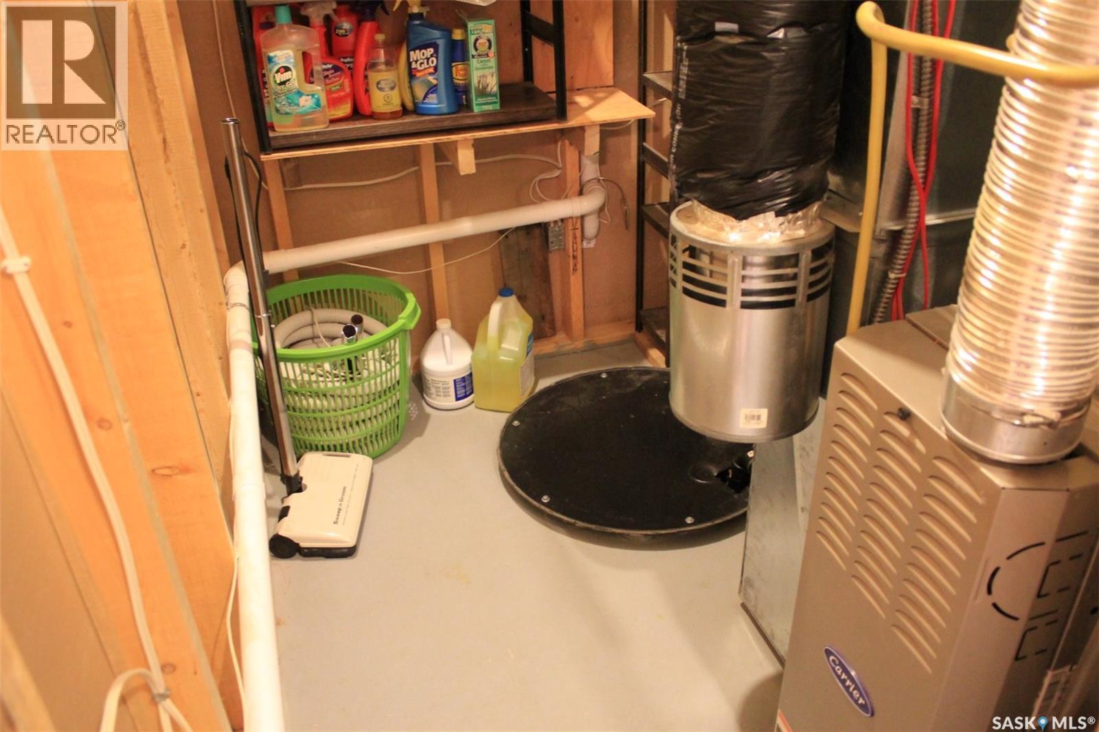 218 802 Heritage Crescent, Saskatoon, SK - Indoor Photo Showing Basement