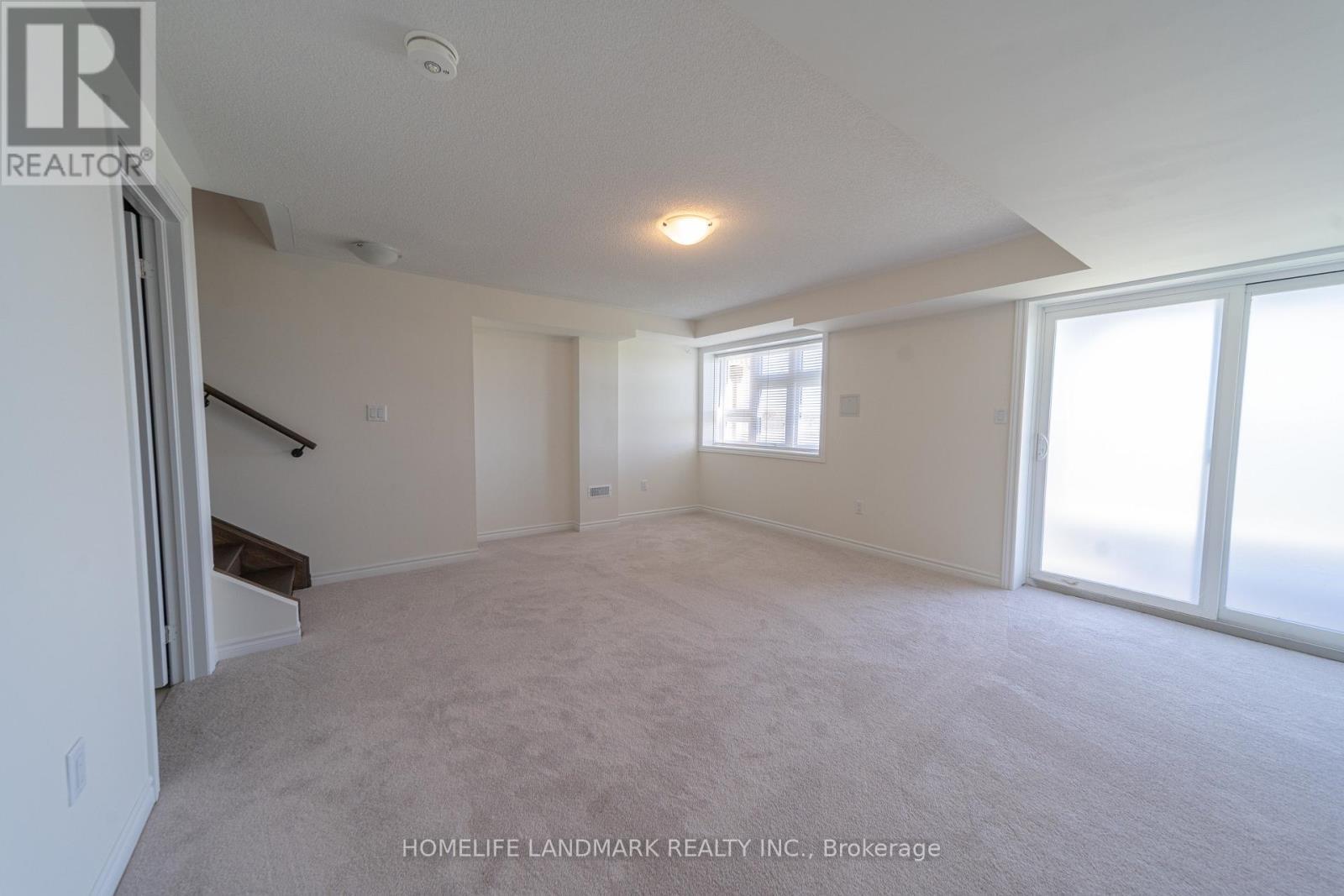1195 Rexton Drive, Oshawa, ON