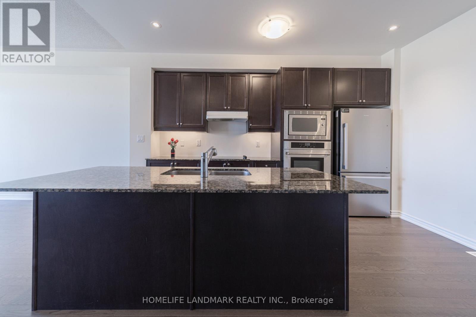 1195 Rexton Drive, Oshawa, ON