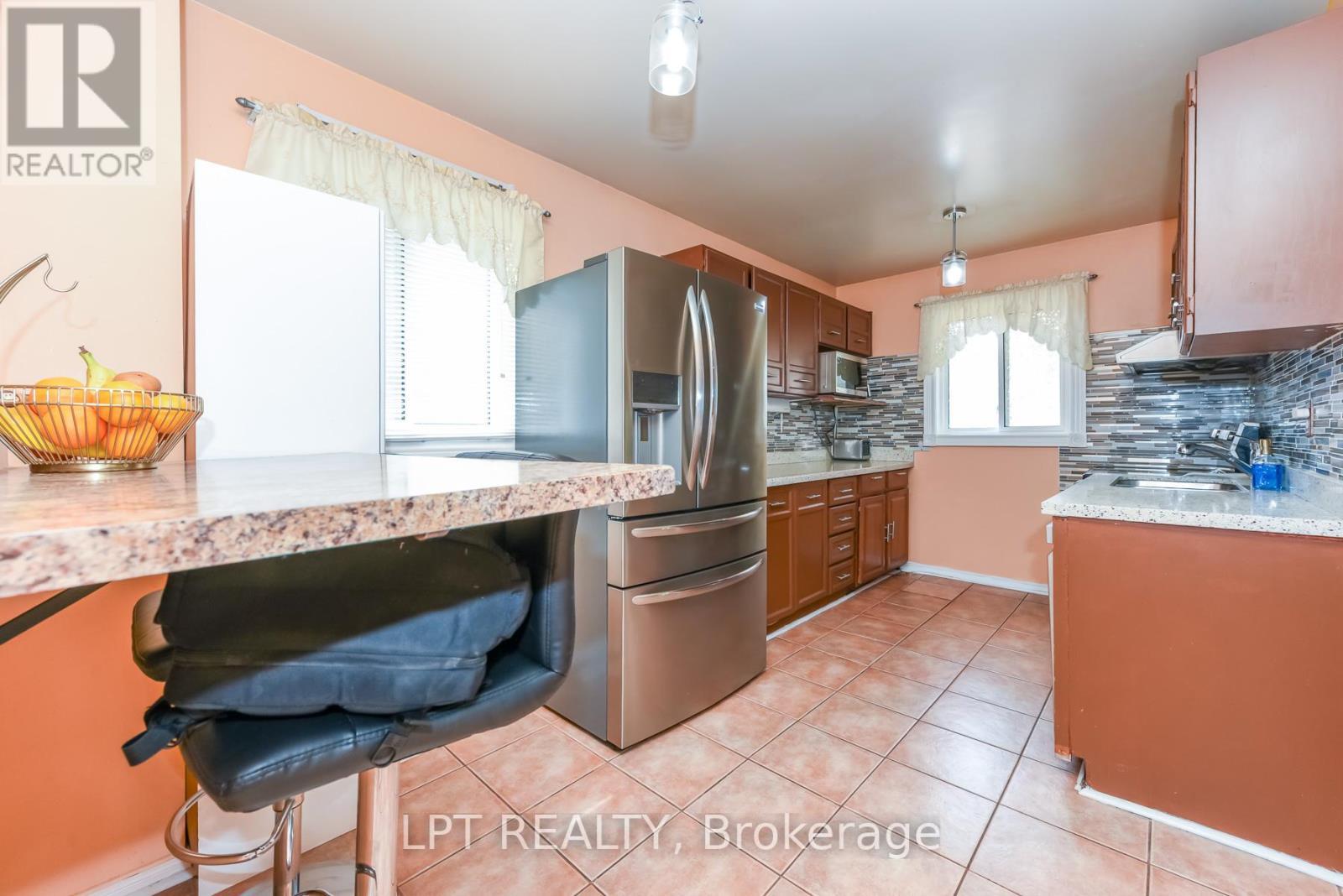 67 Kay Drive, Toronto, ON - Indoor Photo Showing Kitchen