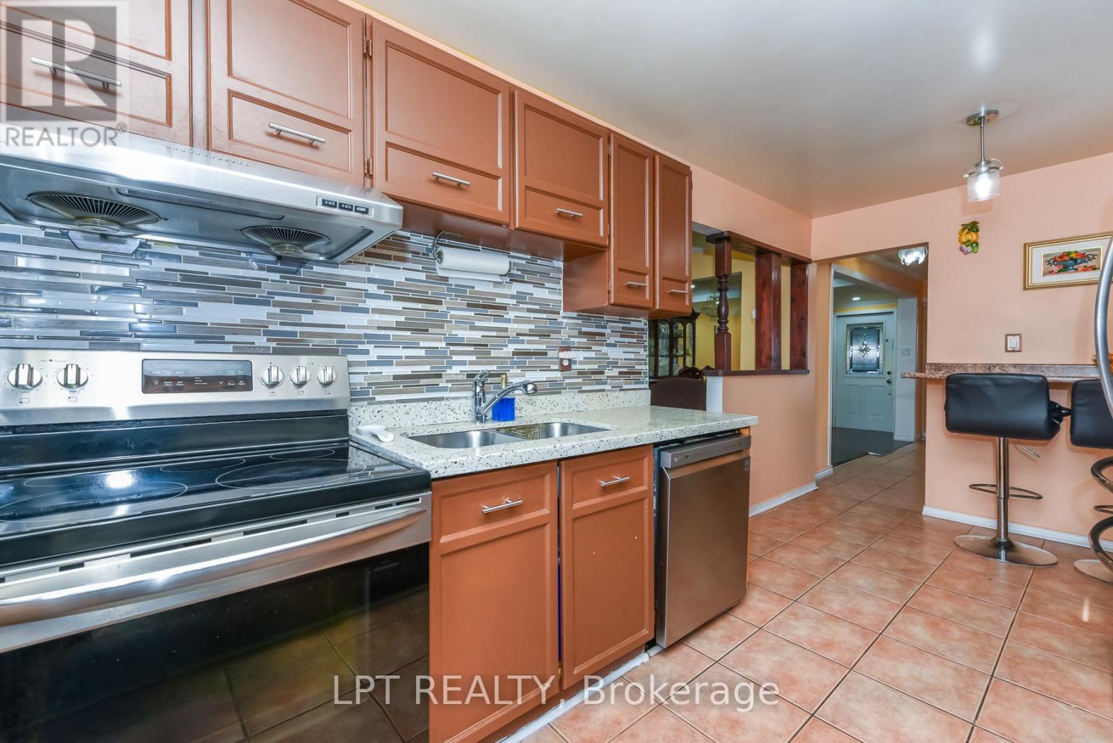 67 Kay Drive, Toronto, ON - Indoor Photo Showing Kitchen