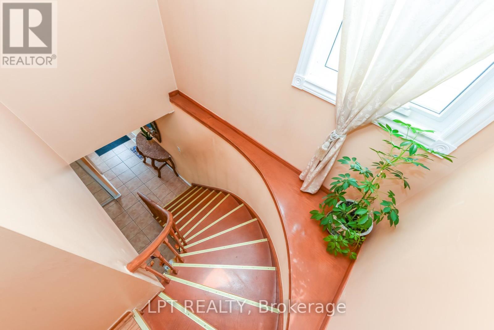 67 Kay Drive, Toronto, ON - Indoor Photo Showing Other Room