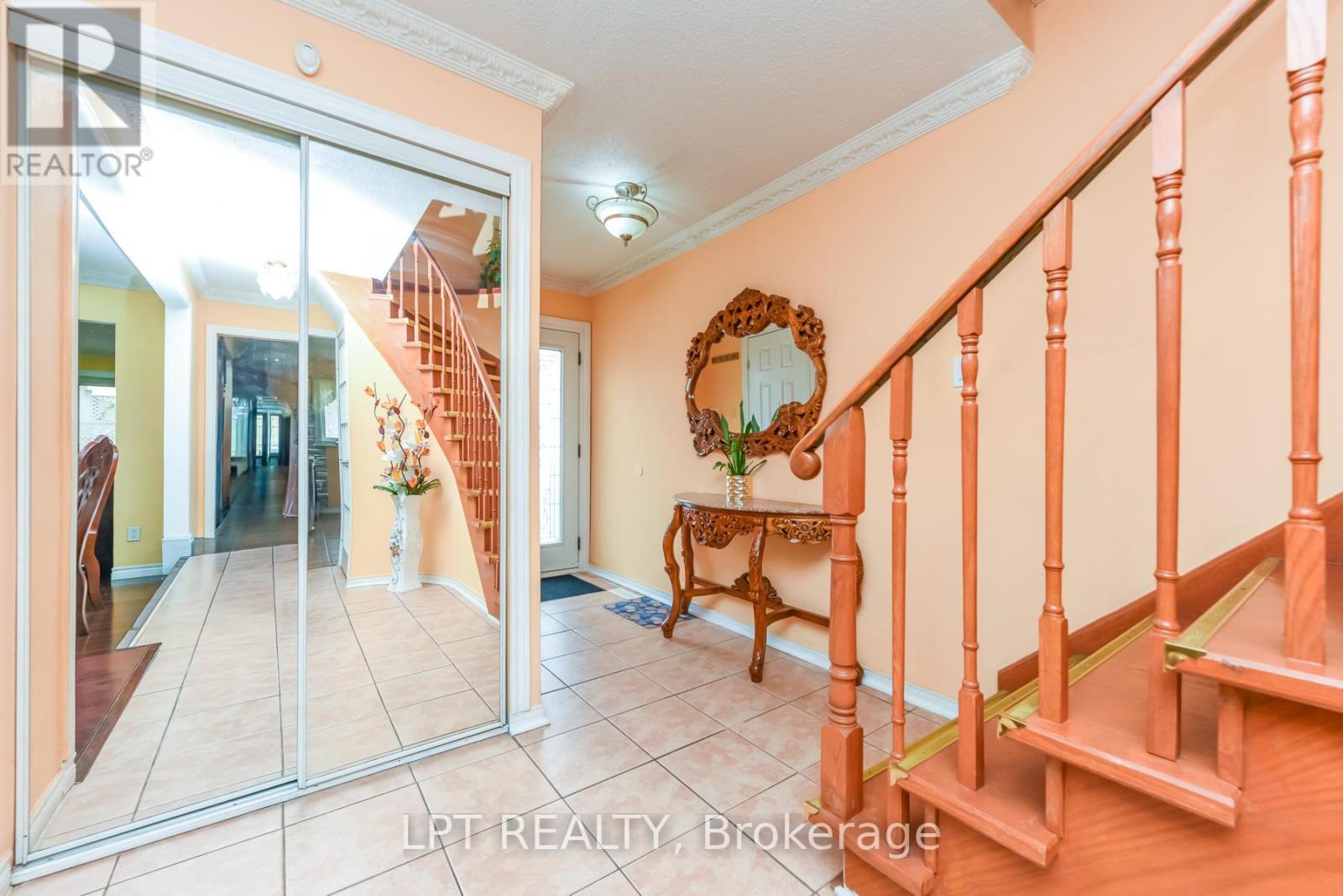 67 Kay Drive, Toronto, ON - Indoor Photo Showing Other Room